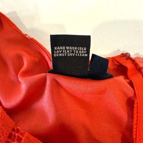 Peck & Peck Sleeveless Red Dress With Polka Dot and Beaded Rose Detail Size 16 - Picture 6 of 10